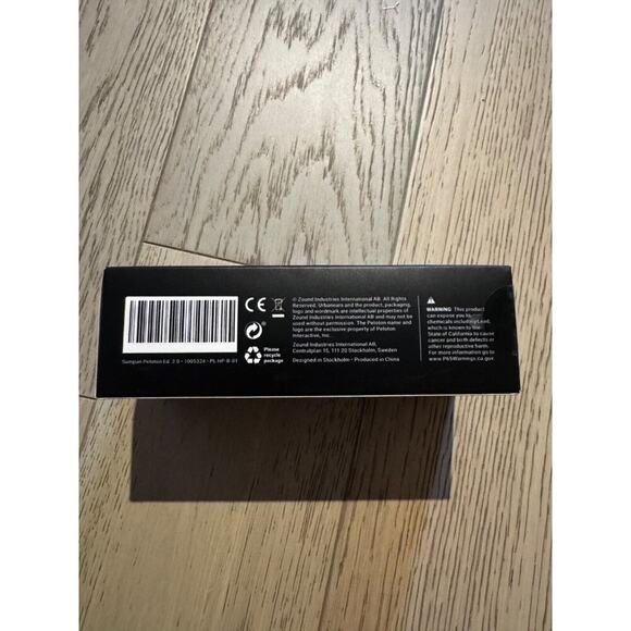 NEW factory sealed Peloton x Urbanears Sumpan Headphones music podcast - Picture 2 of 4